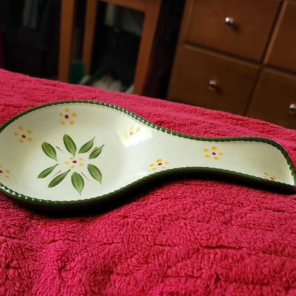 Temp-Tations Spoon Rest Old World Green Braided Rim Floral White Yellow Greenl